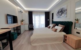 Residence 81